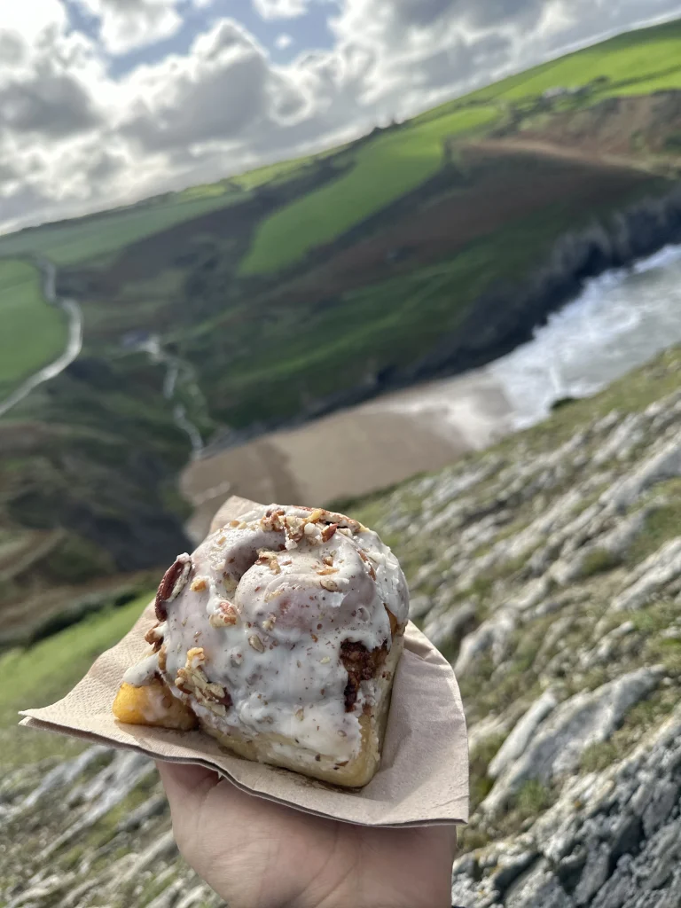 crwst-cinnamon-bun-mwnt